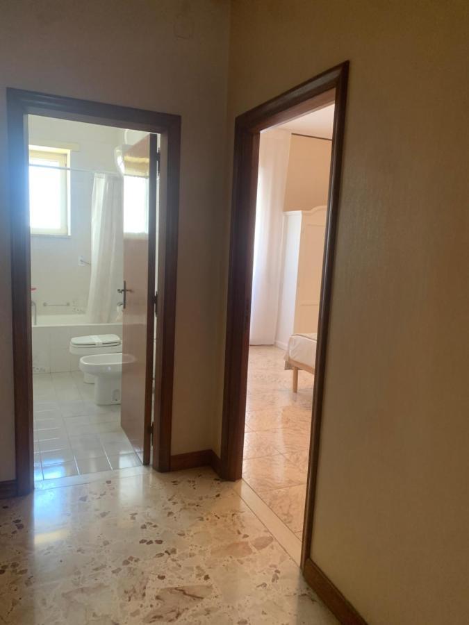 Porta Napoli Rooms レッチェ エクステリア 写真
